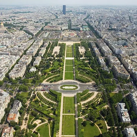 Studio Tour Eiffel Et Champs-elysees * פריז